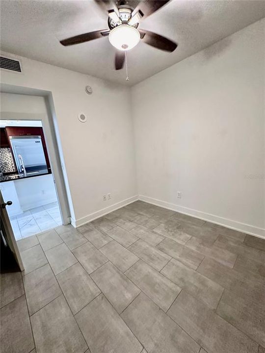 For Sale: $435,000 (2 beds, 1 baths, 1050 Square Feet)