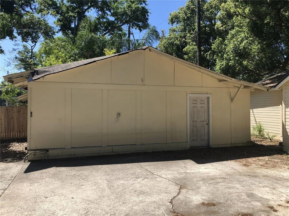 Active With Contract: $310,000 (0 beds, 0 baths, 2823 Square Feet)