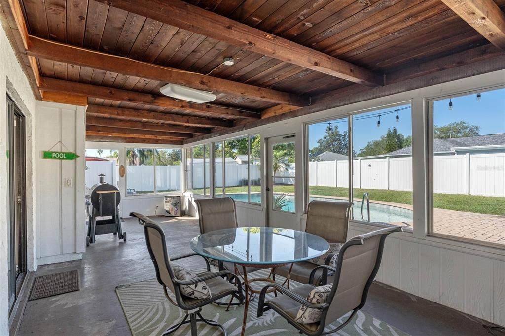 Active With Contract: $415,000 (3 beds, 2 baths, 1590 Square Feet)