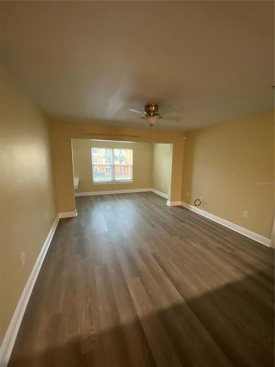 Active With Contract: $1,790 (2 beds, 2 baths, 1142 Square Feet)