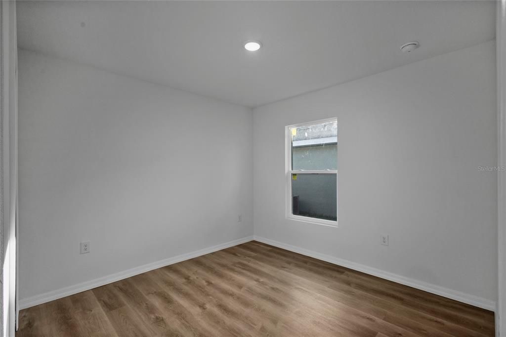 Active With Contract: $355,000 (3 beds, 2 baths, 1595 Square Feet)