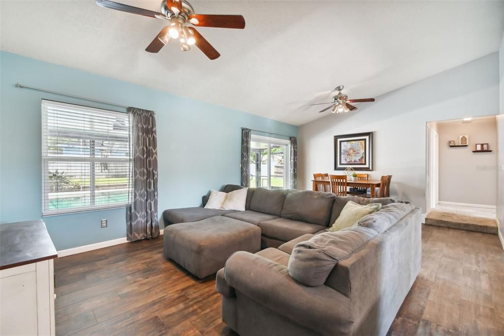 Active With Contract: $405,000 (4 beds, 2 baths, 1374 Square Feet)