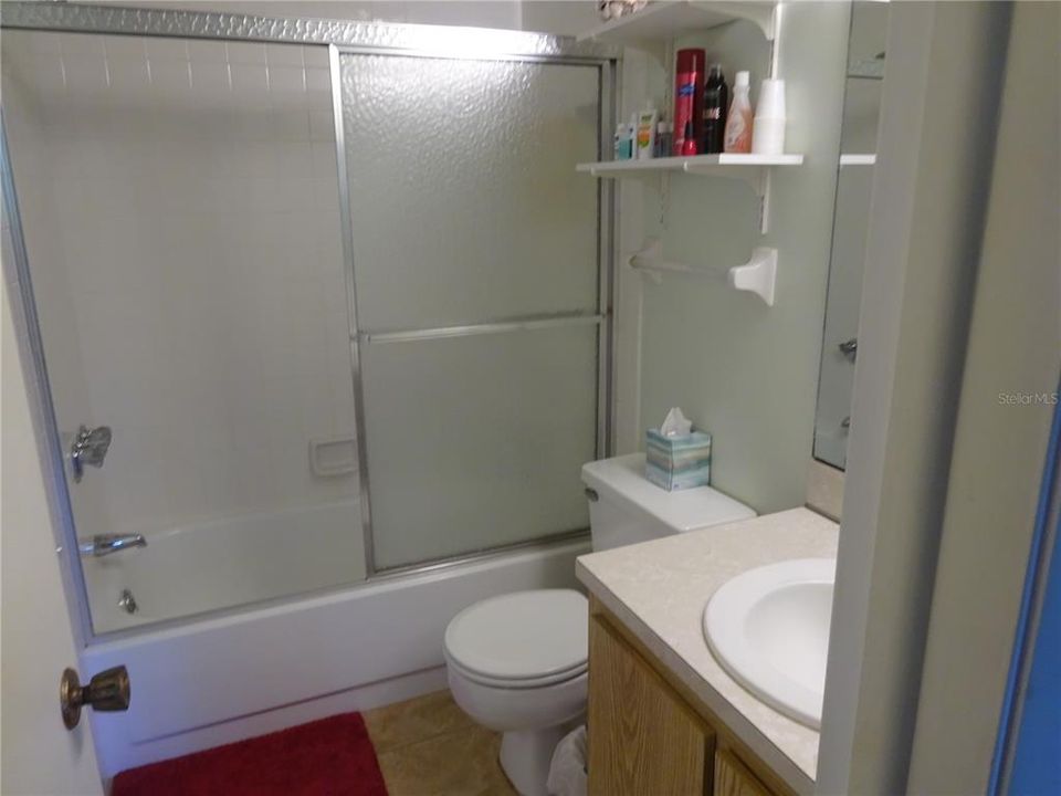 For Sale: $177,900 (2 beds, 2 baths, 899 Square Feet)