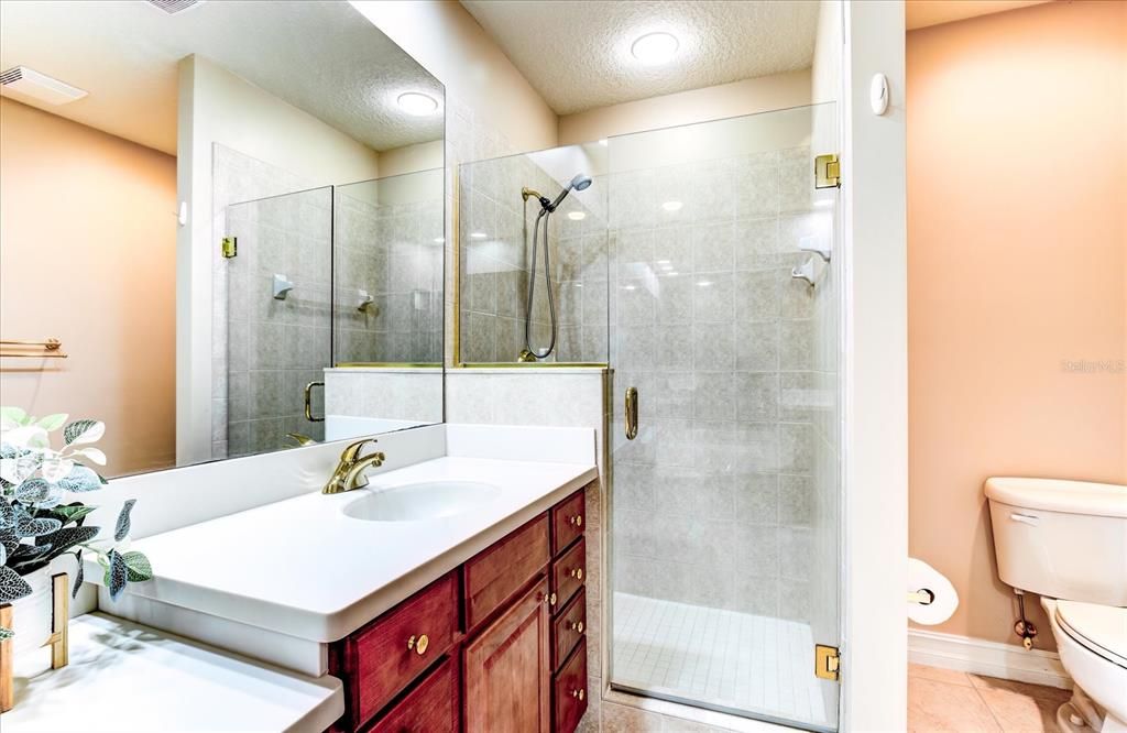 待售: $425,000 (2 贝兹, 2 浴室, 2021 平方英尺)