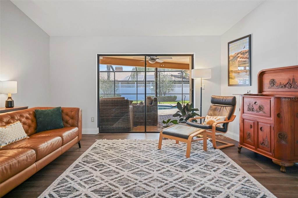 Active With Contract: $850,000 (4 beds, 3 baths, 2927 Square Feet)
