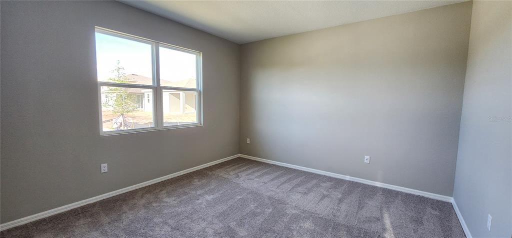 For Rent: $2,050 (3 beds, 2 baths, 1707 Square Feet)