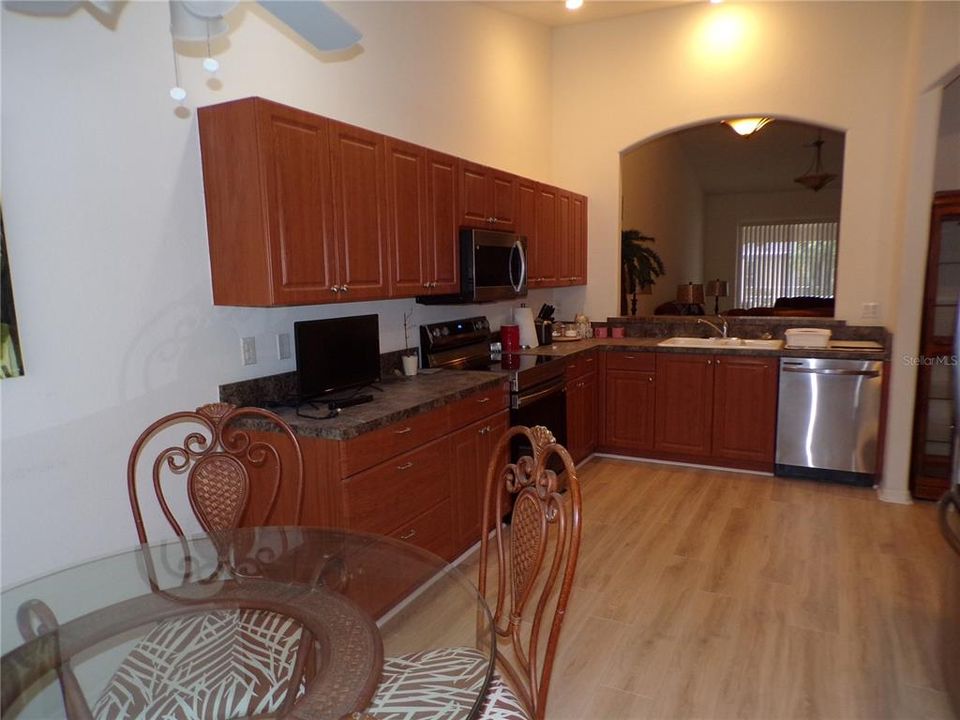 For Rent: $2,175 (2 beds, 2 baths, 1451 Square Feet)