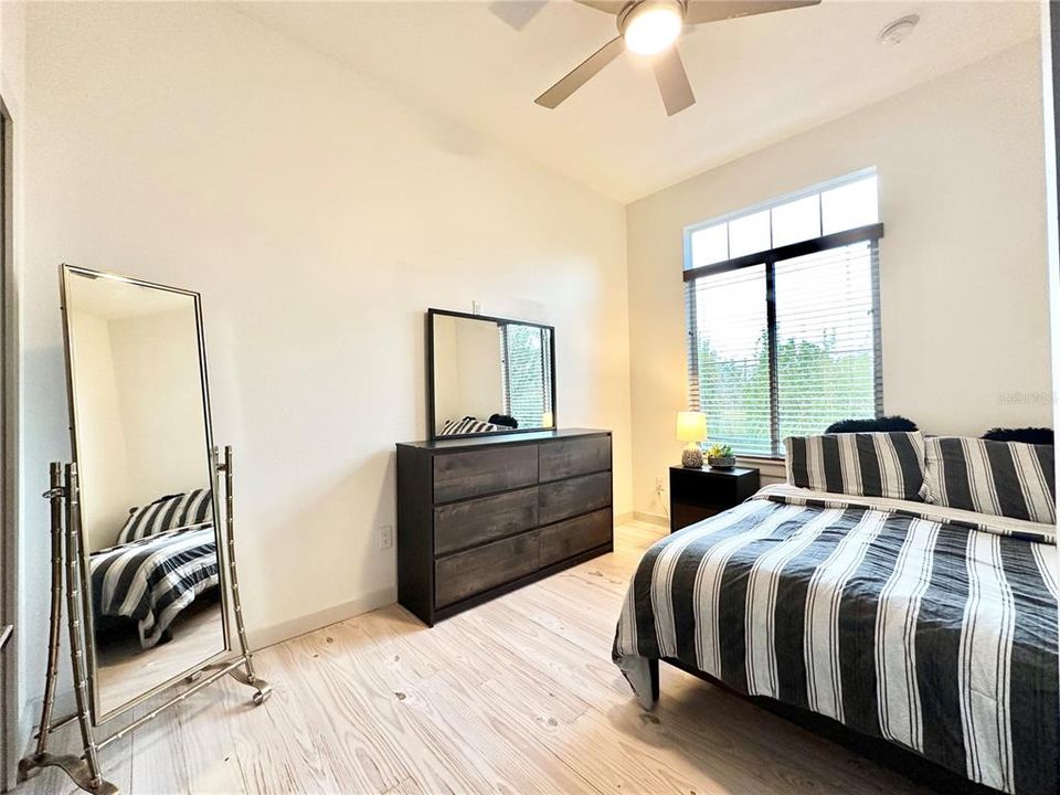 Active With Contract: $499,500 (3 beds, 2 baths, 1842 Square Feet)
