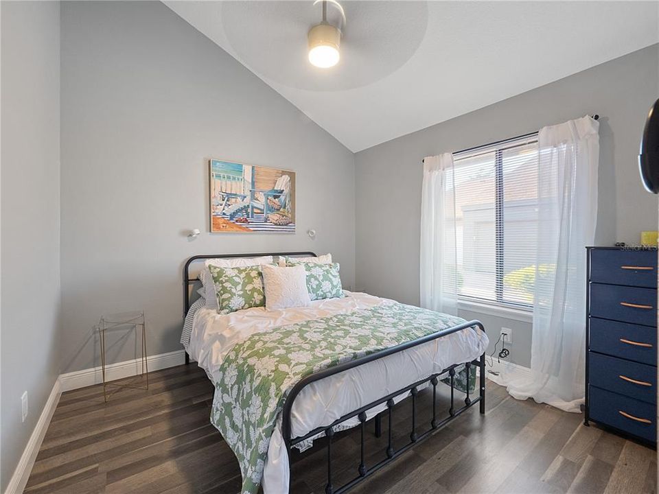 Active With Contract: $350,000 (3 beds, 2 baths, 1282 Square Feet)
