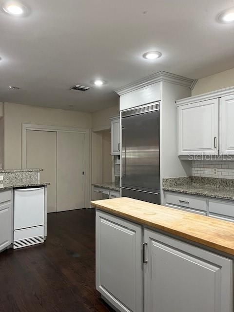 For Rent: $5,795 (4 beds, 3 baths, 4266 Square Feet)