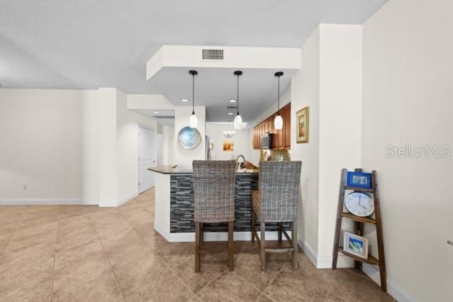 For Sale: $550,000 (2 beds, 2 baths, 1758 Square Feet)