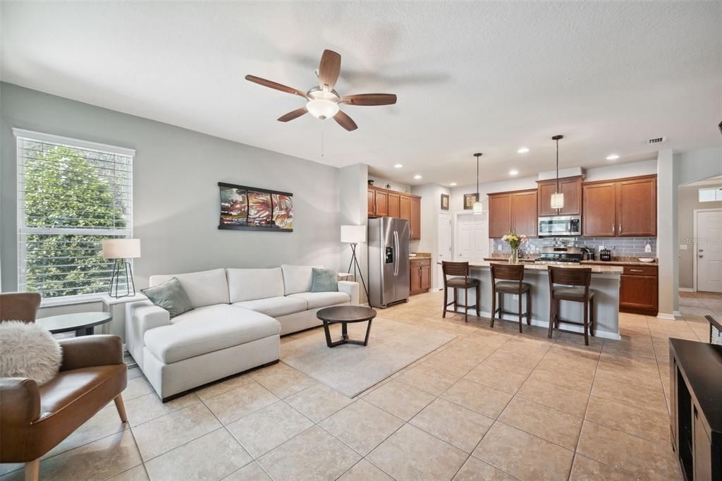 Active With Contract: $545,000 (3 beds, 2 baths, 2336 Square Feet)