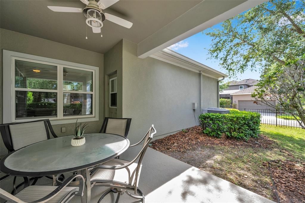 Active With Contract: $545,000 (3 beds, 2 baths, 2336 Square Feet)