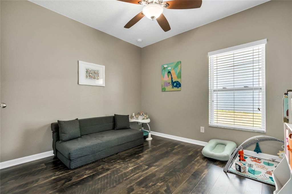 Active With Contract: $400,000 (4 beds, 2 baths, 1816 Square Feet)