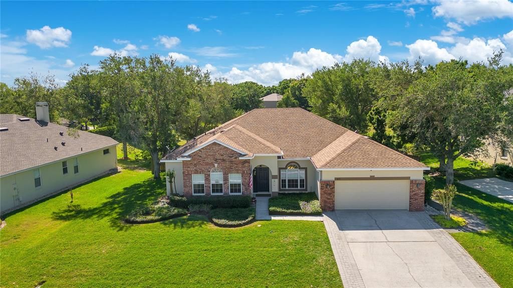 Recently Sold: $569,900 (4 beds, 3 baths, 2542 Square Feet)