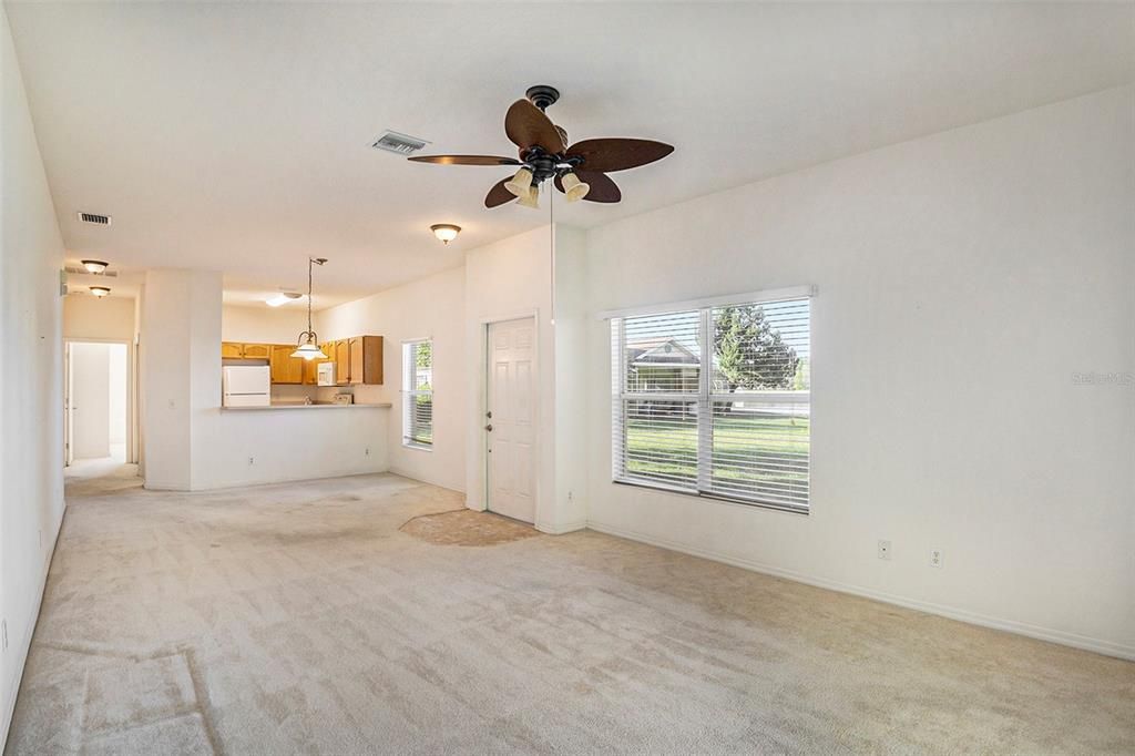 Recently Sold: $262,000 (2 beds, 2 baths, 1249 Square Feet)