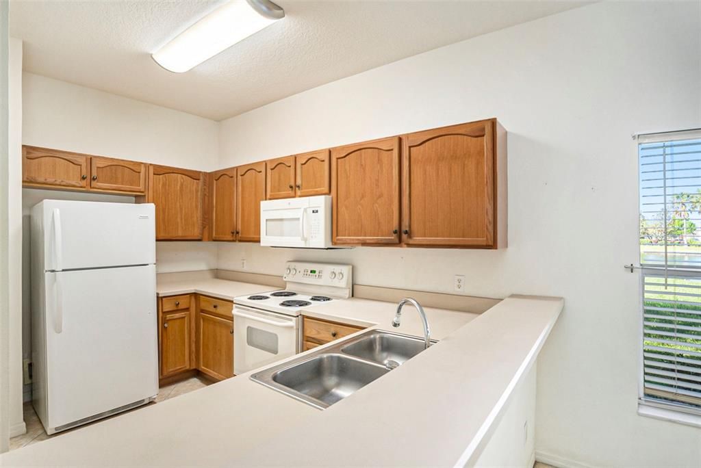 Recently Sold: $262,000 (2 beds, 2 baths, 1249 Square Feet)