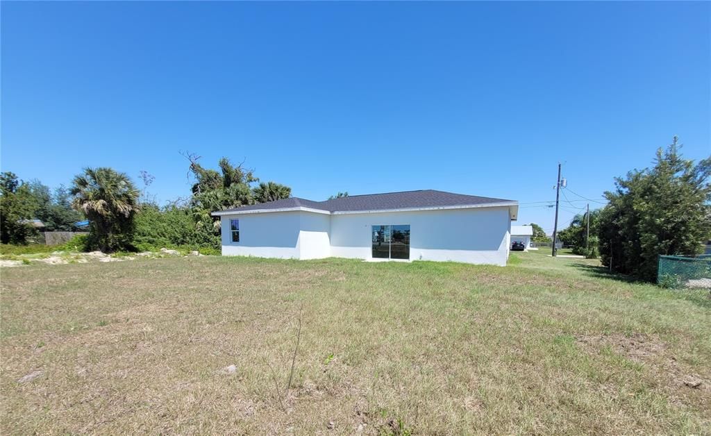 Active With Contract: $339,900 (4 beds, 2 baths, 1606 Square Feet)