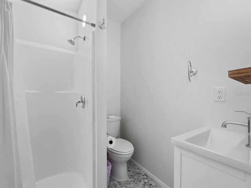 A fully functional bathroom allows your visiting friends or family the ultimate privacy.