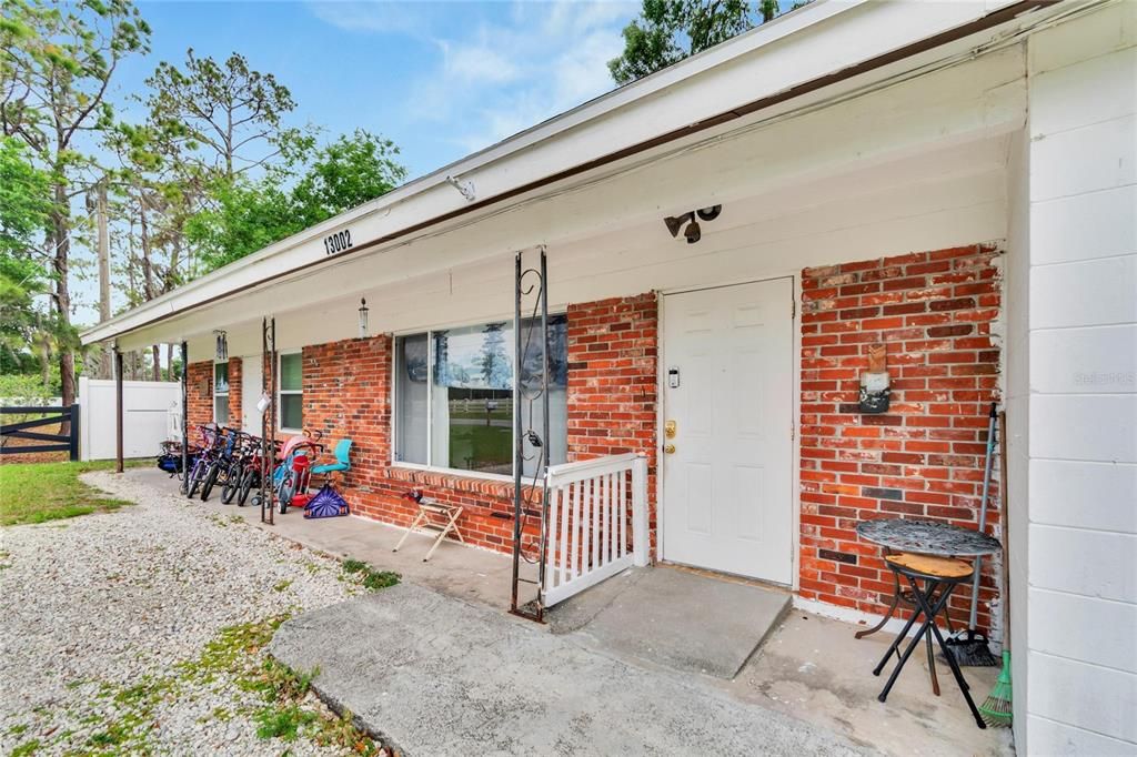 Active With Contract: $350,000 (3 beds, 2 baths, 1824 Square Feet)
