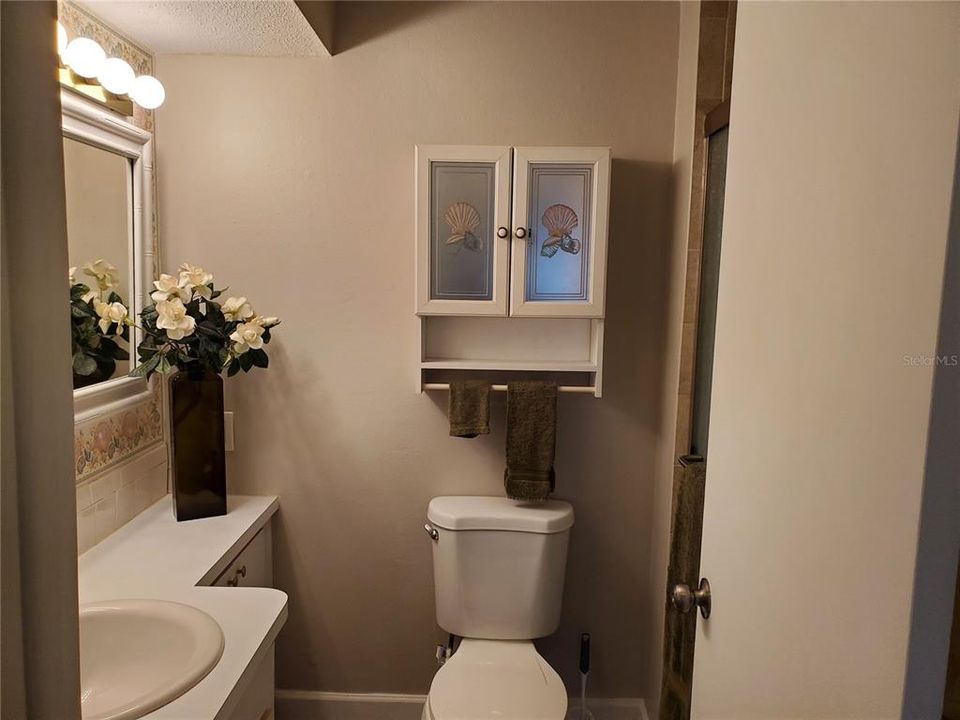 For Sale: $146,000 (2 beds, 1 baths, 768 Square Feet)