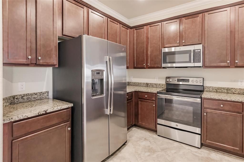 Active With Contract: $309,900 (3 beds, 2 baths, 1949 Square Feet)