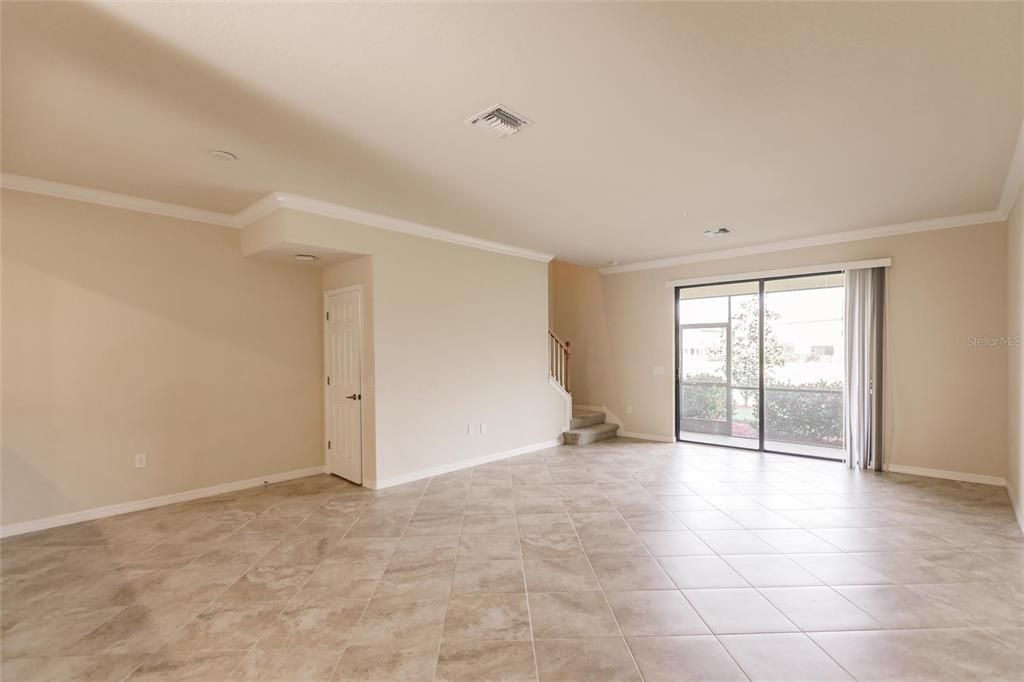 Active With Contract: $309,900 (3 beds, 2 baths, 1949 Square Feet)