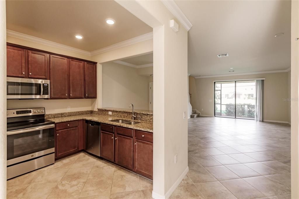 Active With Contract: $309,900 (3 beds, 2 baths, 1949 Square Feet)