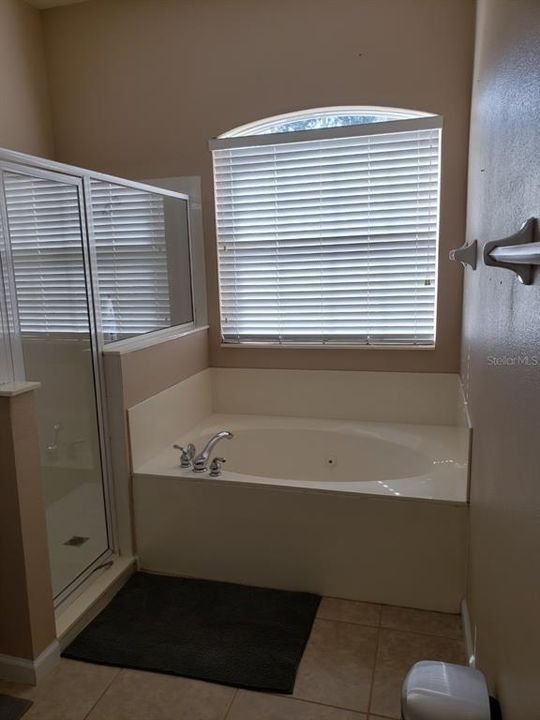 В аренду: $3,000 (4 спален, 3 ванн, 2556 Квадратных фут)