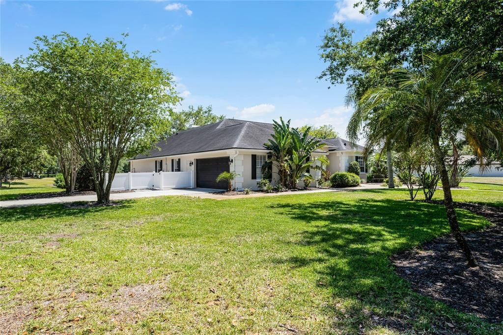Active With Contract: $999,900 (4 beds, 3 baths, 2719 Square Feet)