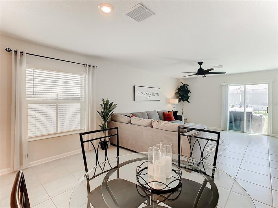 Active With Contract: $331,468 (3 beds, 2 baths, 1260 Square Feet)