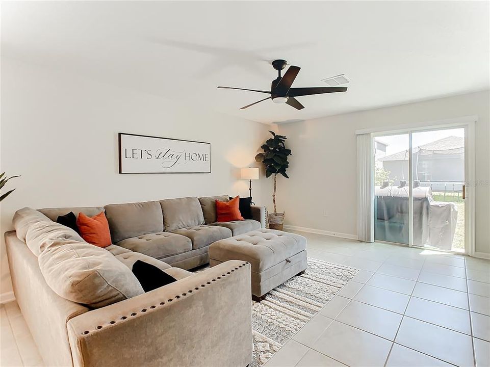 Active With Contract: $331,468 (3 beds, 2 baths, 1260 Square Feet)