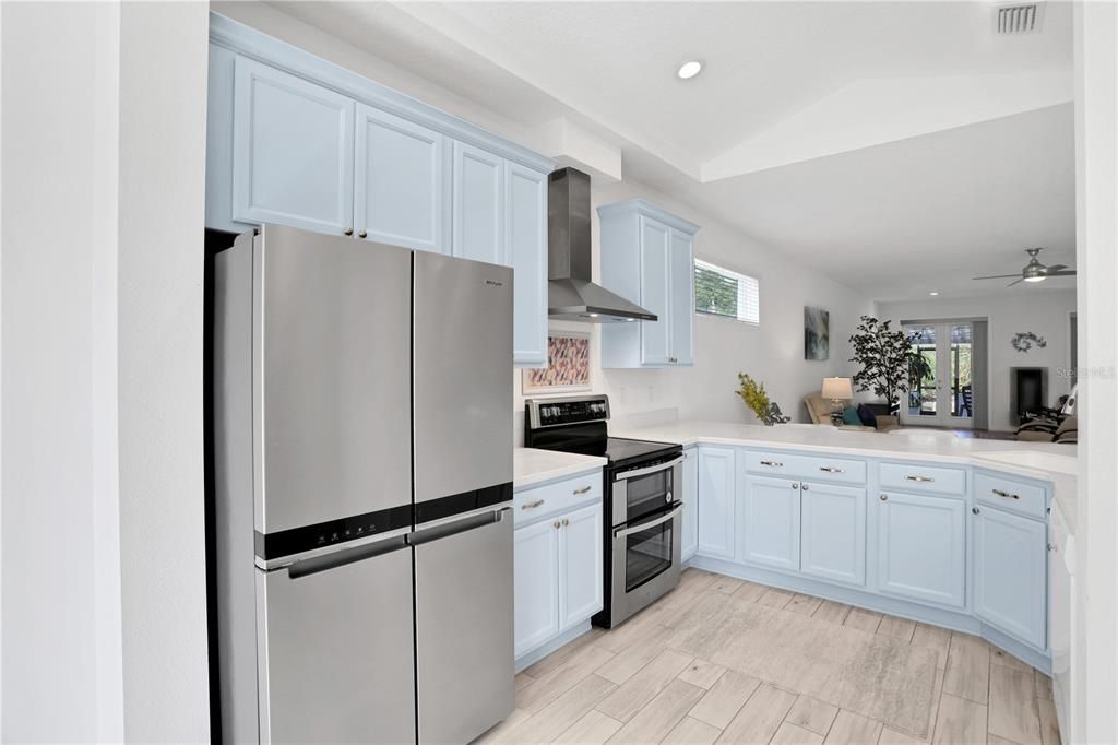 Active With Contract: $459,500 (3 beds, 2 baths, 1866 Square Feet)