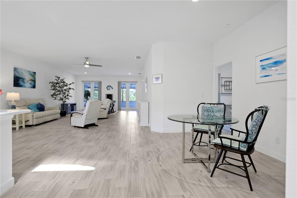 Active With Contract: $459,500 (3 beds, 2 baths, 1866 Square Feet)