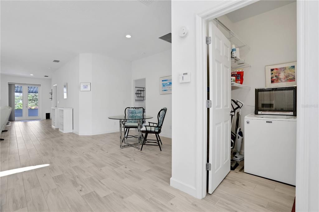 Active With Contract: $459,500 (3 beds, 2 baths, 1866 Square Feet)