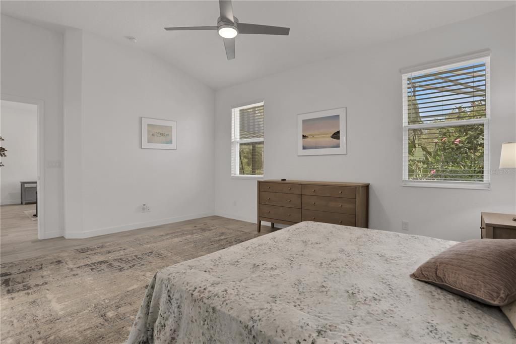 Active With Contract: $459,500 (3 beds, 2 baths, 1866 Square Feet)
