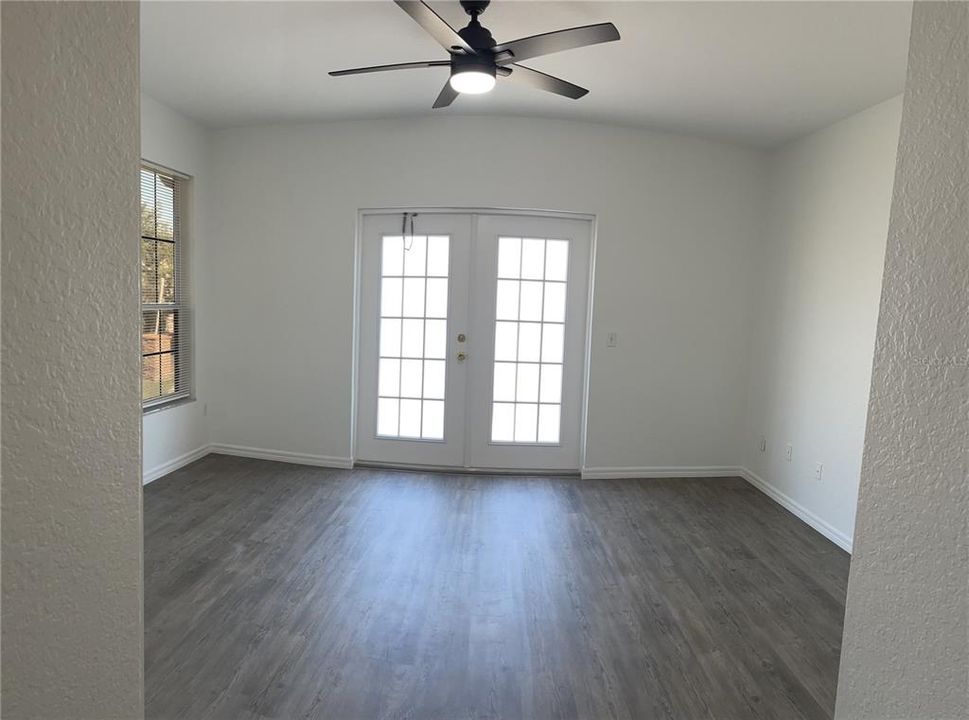 Recently Sold: $339,000 (3 beds, 2 baths, 1538 Square Feet)