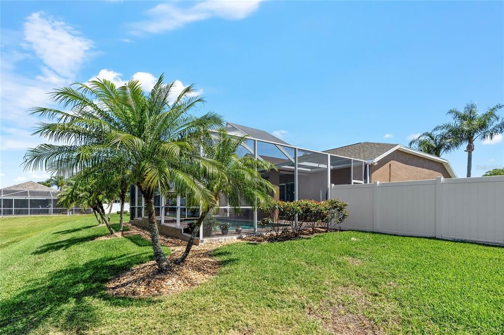 Active With Contract: $559,000 (4 beds, 2 baths, 2114 Square Feet)