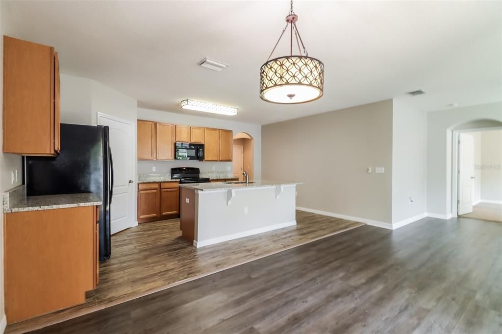 Active With Contract: $345,000 (4 beds, 2 baths, 1846 Square Feet)