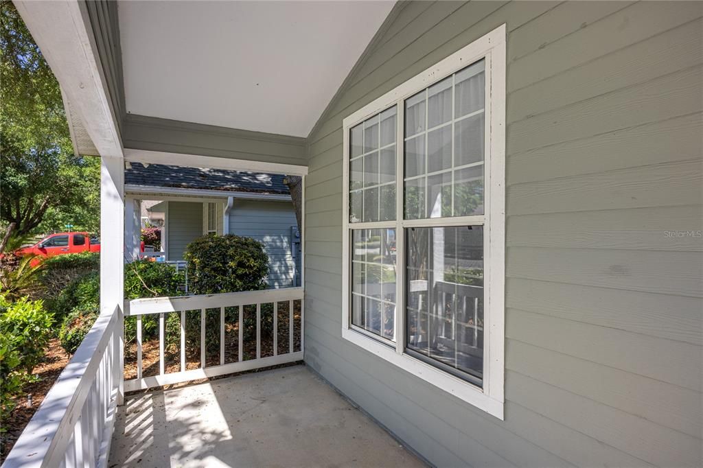 Active With Contract: $345,000 (3 beds, 2 baths, 1504 Square Feet)