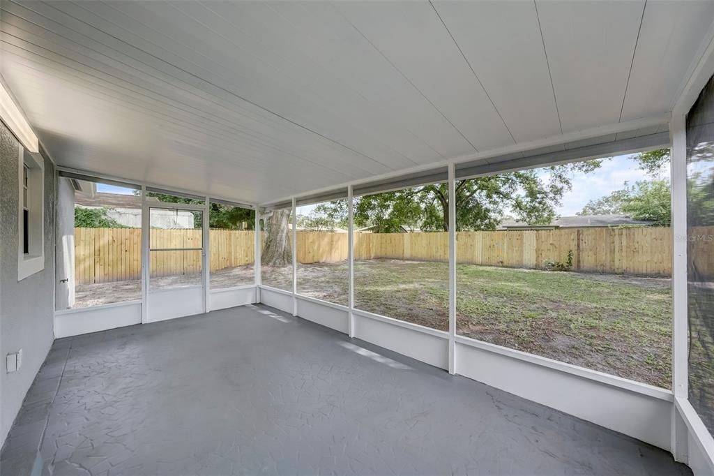 Recently Sold: $350,000 (3 beds, 2 baths, 1245 Square Feet)