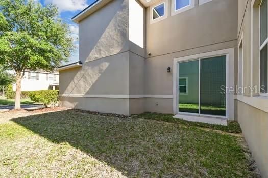 For Rent: $2,665 (3 beds, 2 baths, 1888 Square Feet)
