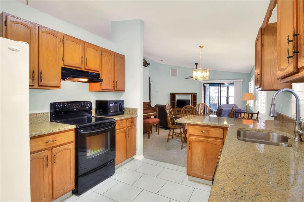 For Sale: $229,999 (2 beds, 2 baths, 1157 Square Feet)