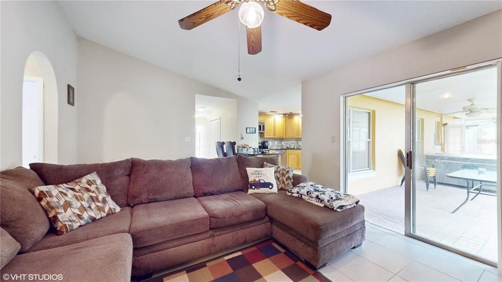Active With Contract: $365,000 (3 beds, 2 baths, 1756 Square Feet)