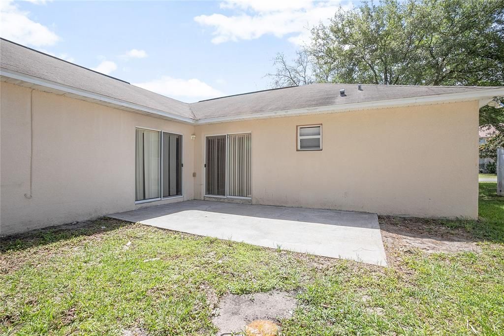 For Sale: $318,000 (4 beds, 2 baths, 1731 Square Feet)
