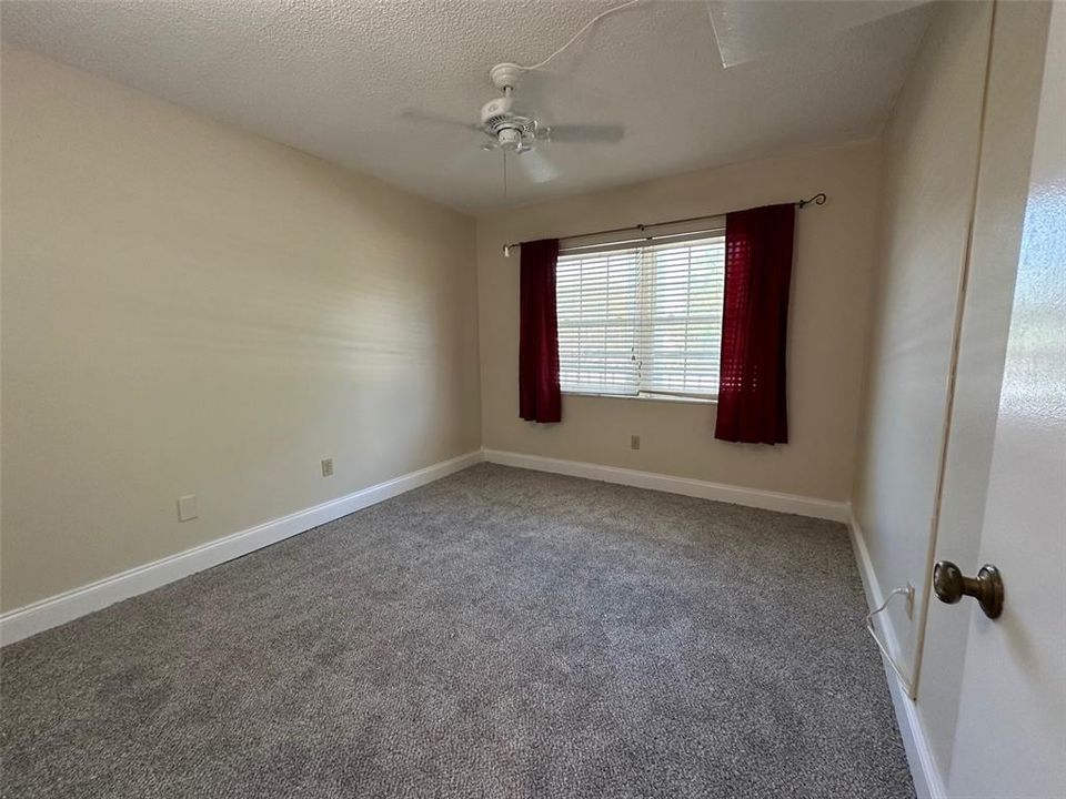 For Sale: $129,900 (2 beds, 2 baths, 897 Square Feet)