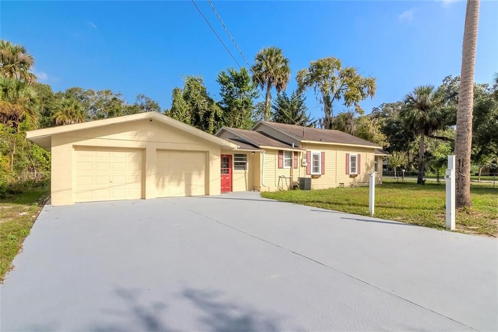 Recently Sold: $211,640 (3 beds, 2 baths, 912 Square Feet)