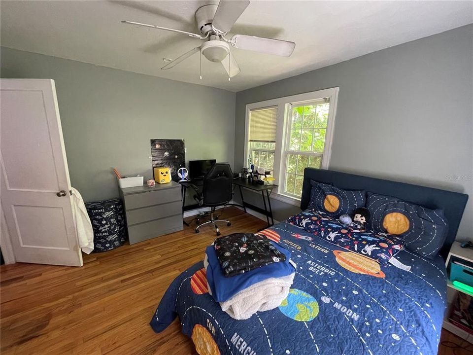 For Sale: $279,000 (3 beds, 2 baths, 1892 Square Feet)