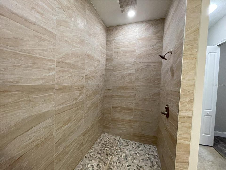 Master Suite Shower 7A view 3