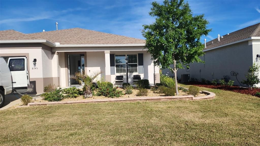 Recently Sold: $390,000 (3 beds, 2 baths, 2118 Square Feet)